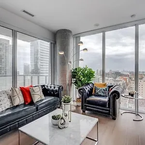 Cn Tower View Apartment